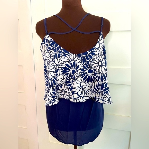 Charming Charlie’s Adj Strap blue White Floral Flowy Tank Top XL - Picture 1 of 11